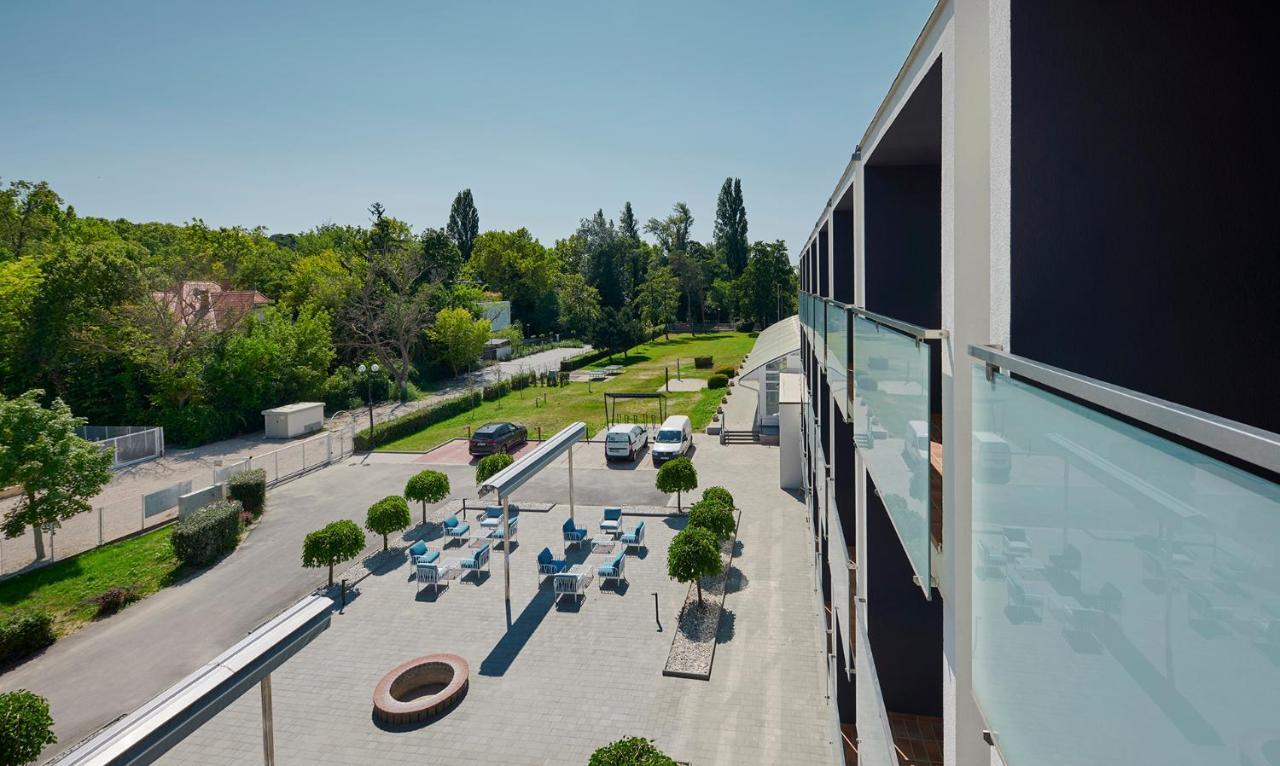 Hotel Otp Balatonszárszó Exteriér fotografie