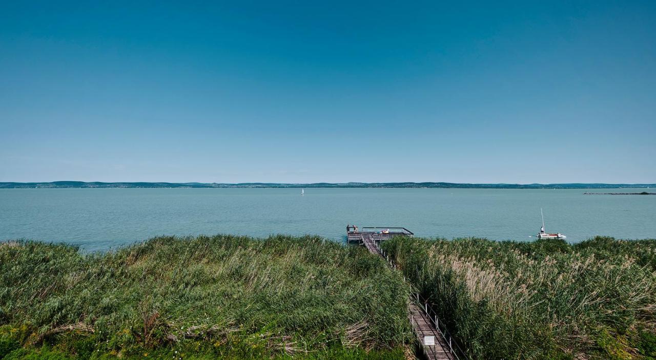 Hotel Otp Balatonszárszó Exteriér fotografie