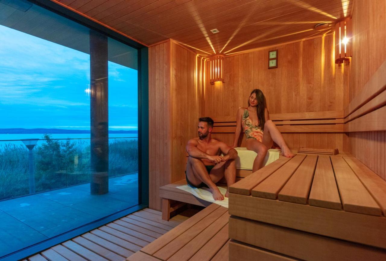 Hotel Otp Balatonszárszó Exteriér fotografie