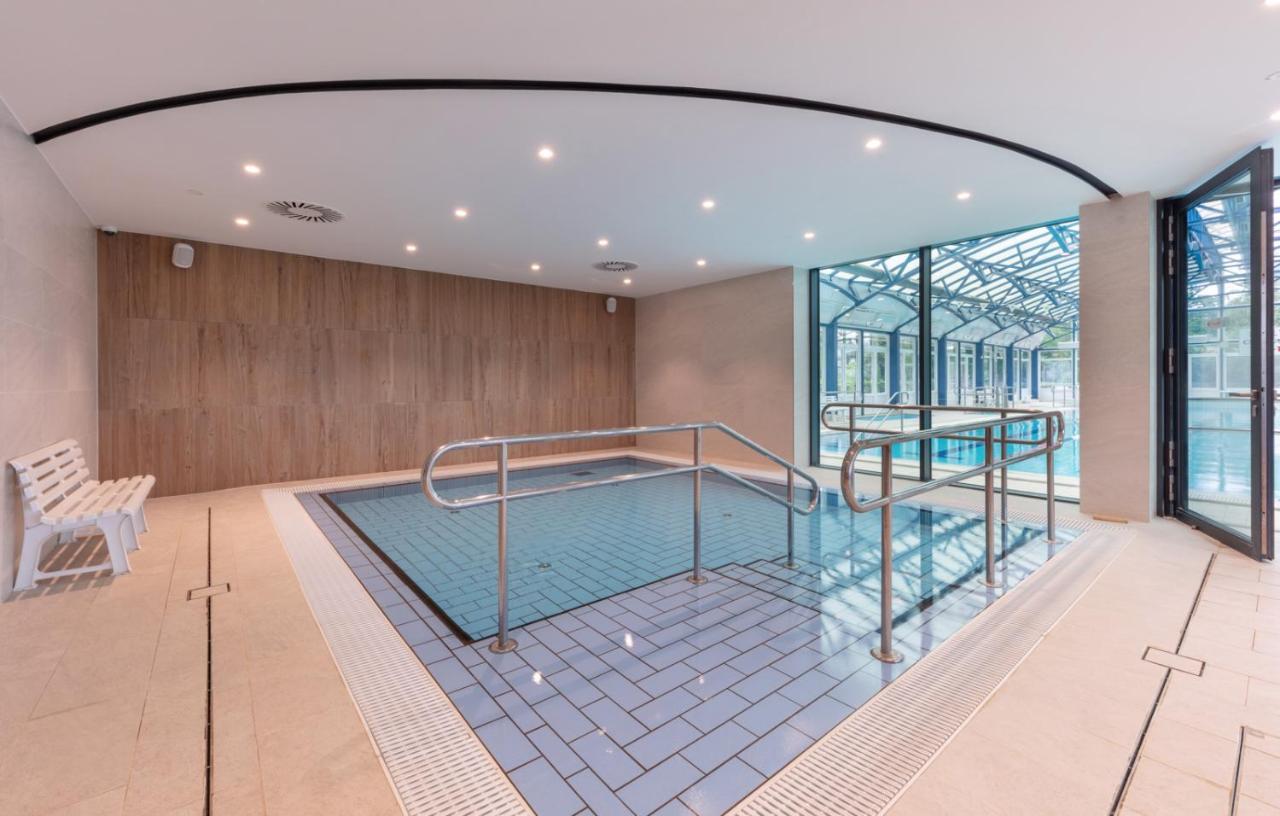 Hotel Otp Balatonszárszó Exteriér fotografie