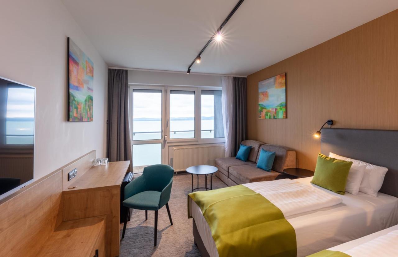 Hotel Otp Balatonszárszó Exteriér fotografie